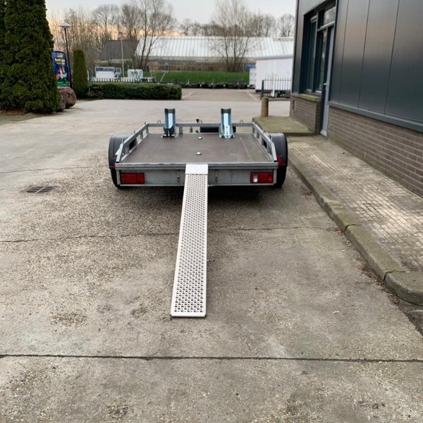 Motortrailer dubbel